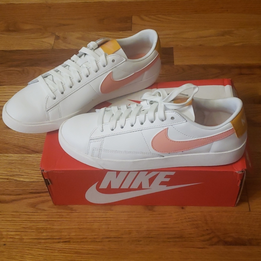 Nike Blazer Low Sneaker Size-9 (NWT)